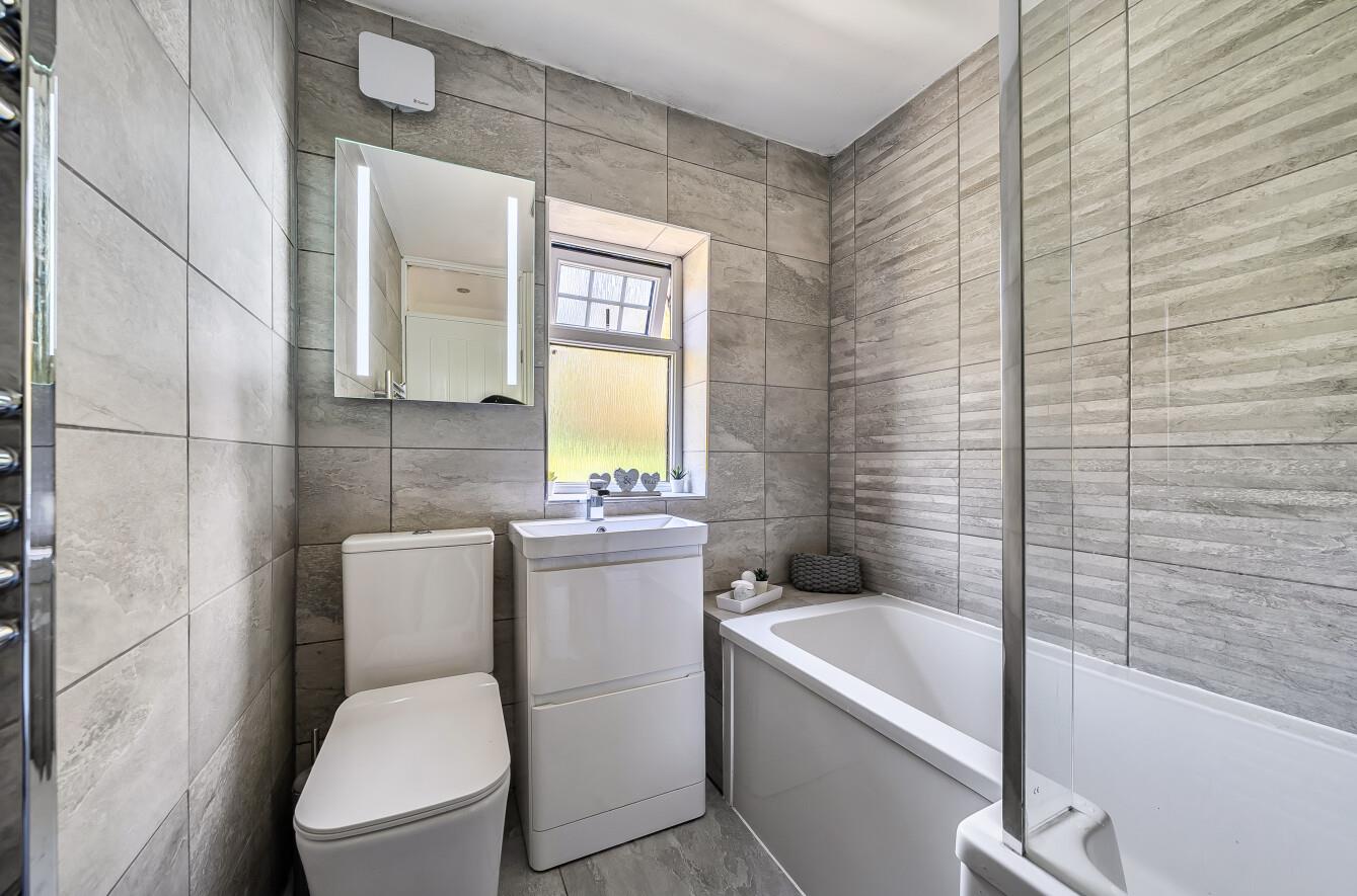 Brynaeron, Dunvant, Swansea, SA2 7UX